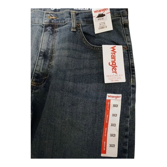 NWT Wrangler Men's Blue Jeans Regular Fit Straight Leg 36x29 - Picture 3 of 4
